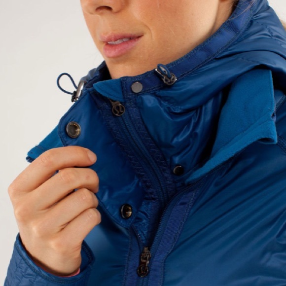 Lululemon Bundle Up Jacket - Picture 11 of 16